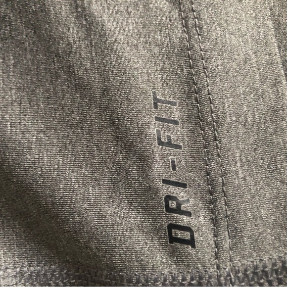 Nike pro combat shirt - Picture 3 of 3